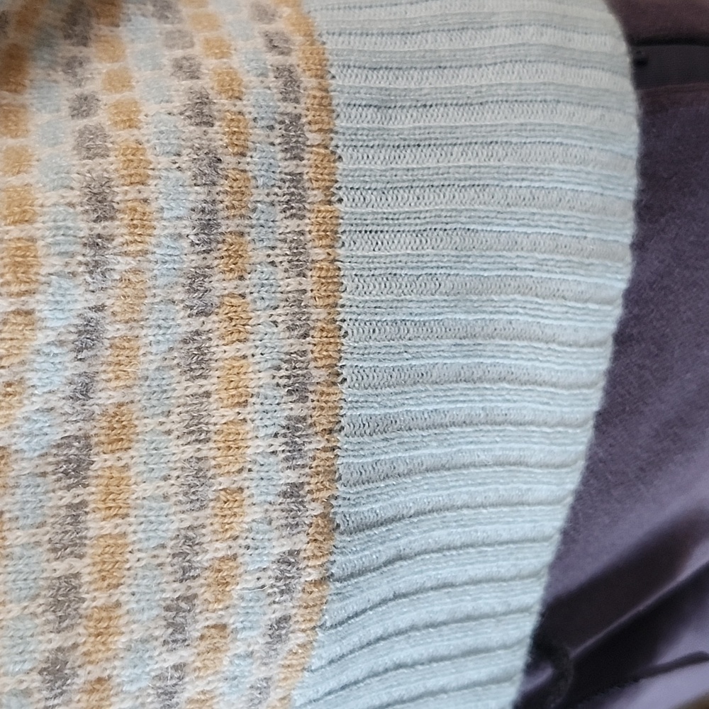 Juicy Couture 100% Cashmere Sweater Vest Ribbed Cream,Blue, Tan Knit Sleeveless - Picture 6 of 10